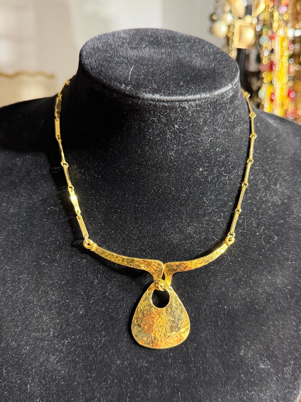 Vintage ART Gold-Tone Hammered Pendant Necklace